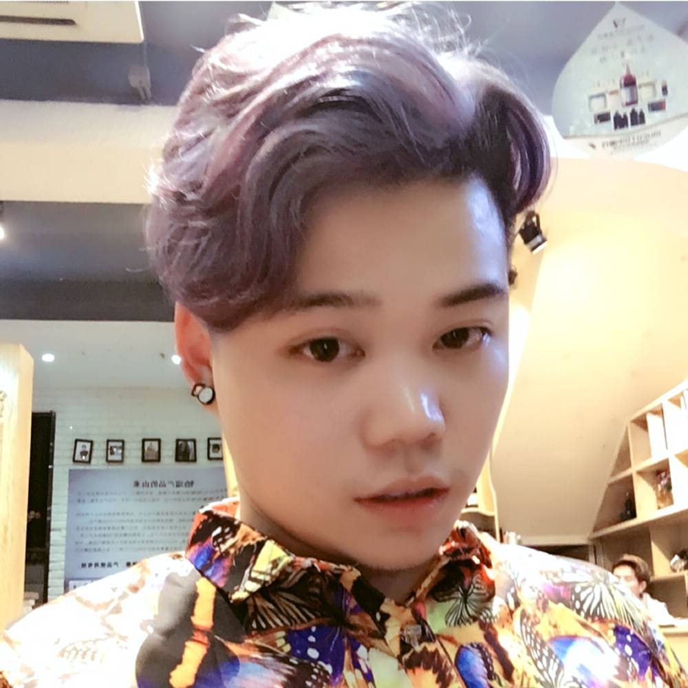 英勇花魂的照片