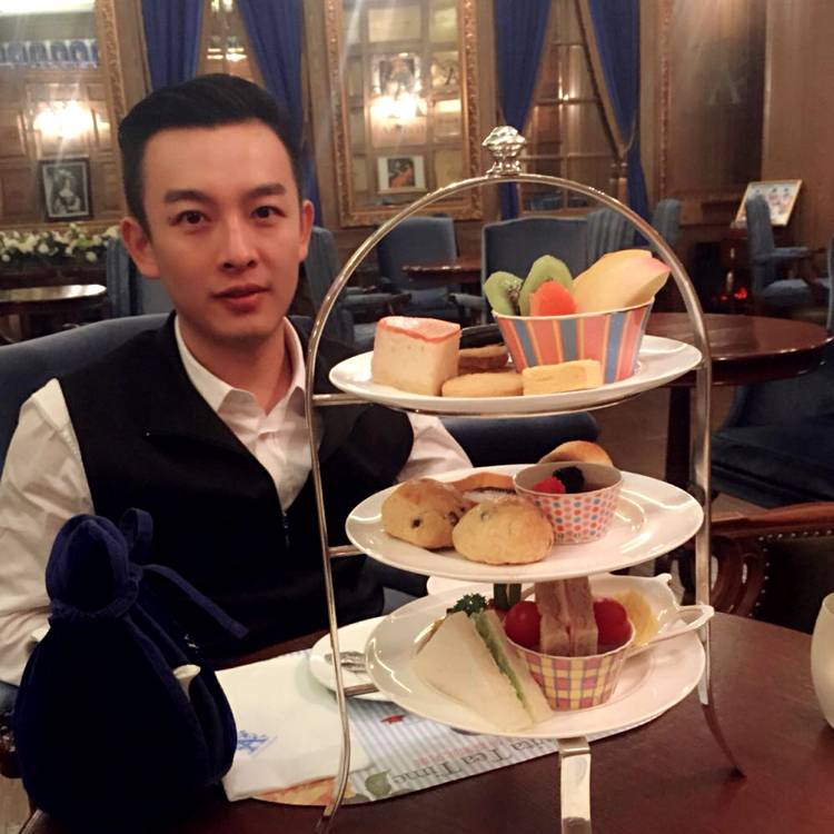 陈少勤的照片