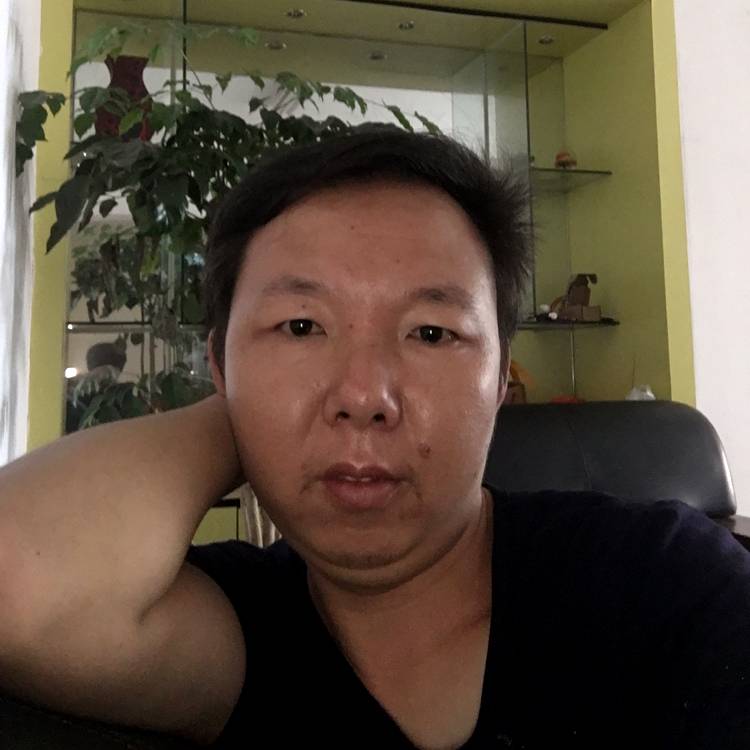 羞涩老师的照片