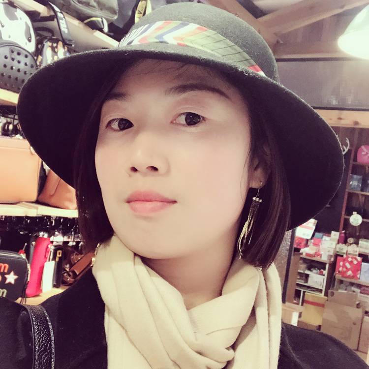 沉静花瓣的照片