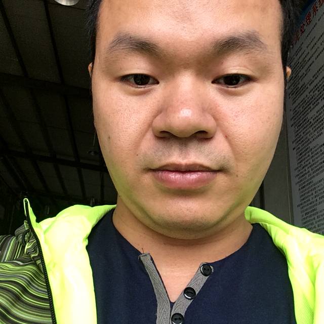 小雨漫步的照片