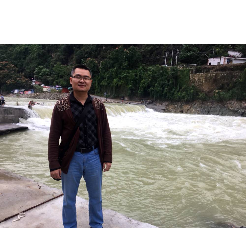淡然中心的照片