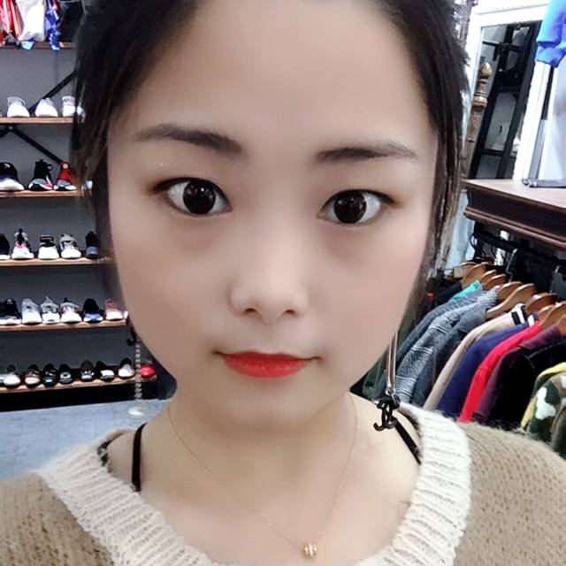 淡然冰淇淋的照片