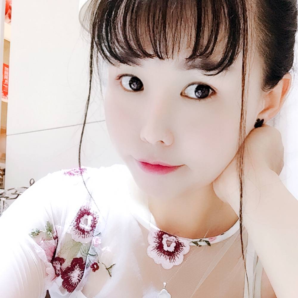 @睫毛的照片