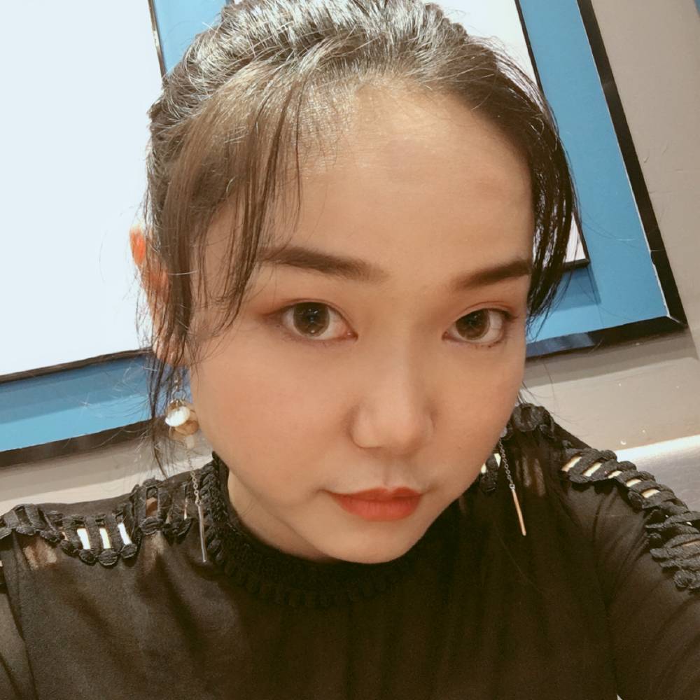 拥抱山竹的狐狸君的照片