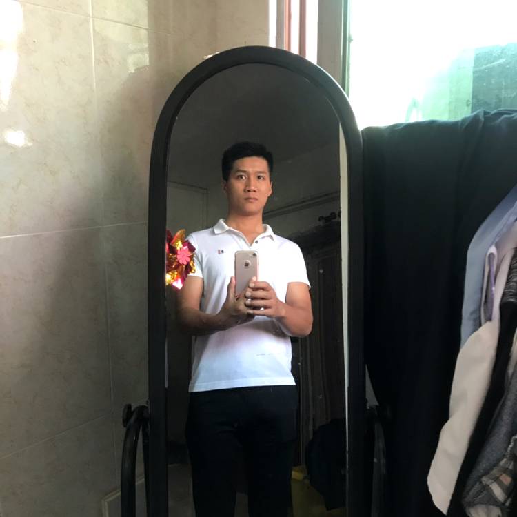 饿坏情的照片