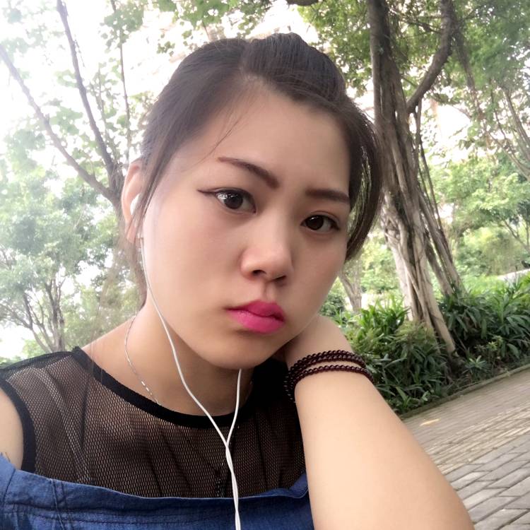 文静夏天的照片
