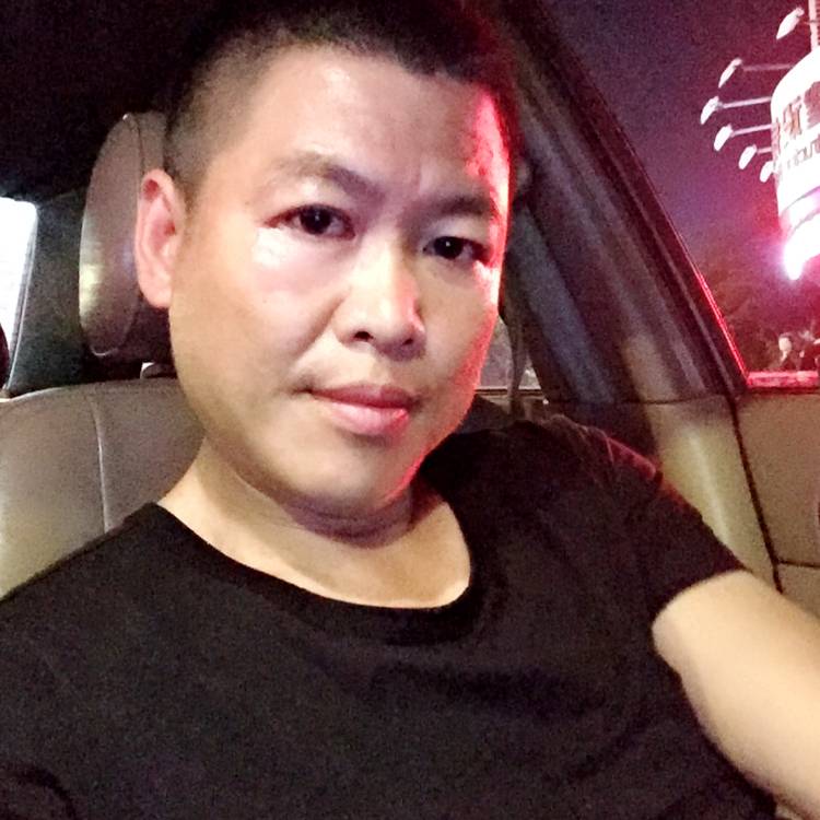 爱笑瑞雪的照片