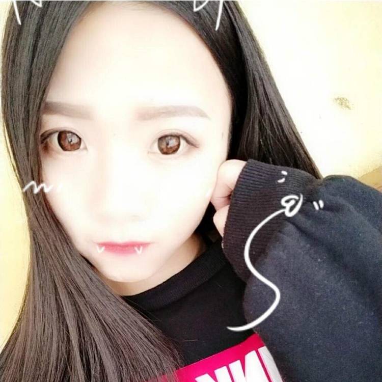 醉熏睫毛的照片