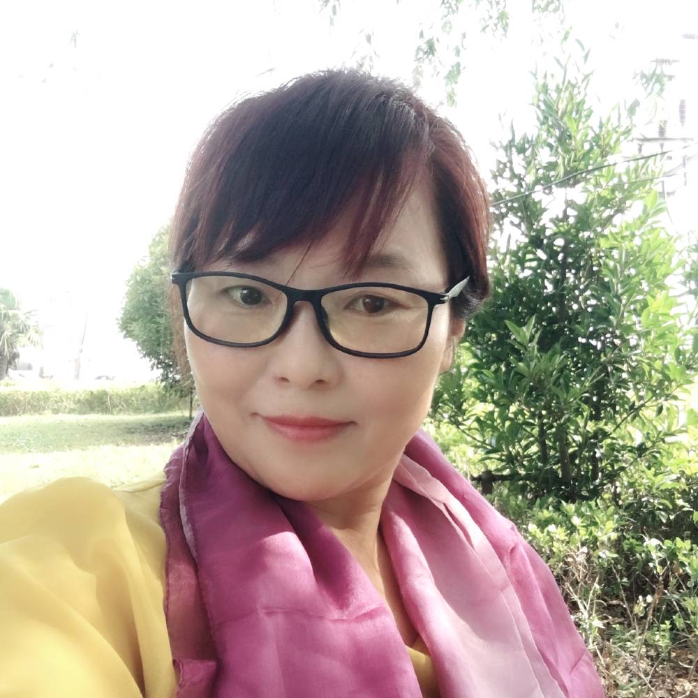 蓝天小鸟的照片