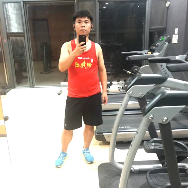 着急短靴的照片