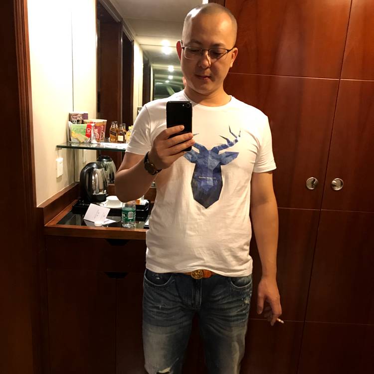 品孤独的照片