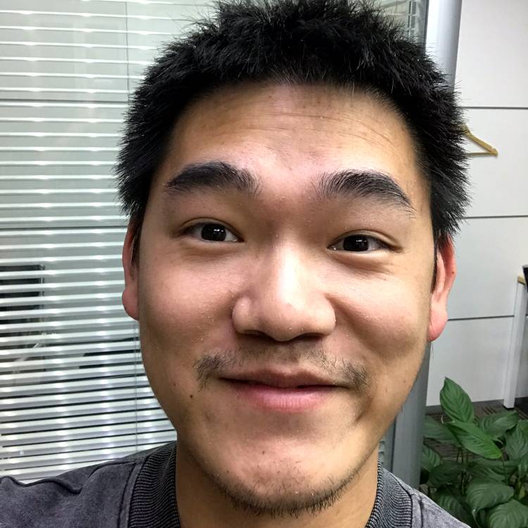 欣喜灯泡的照片