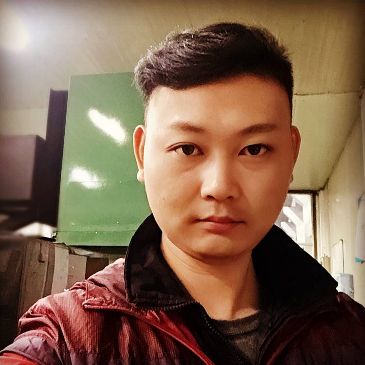 蔡亮亮的照片