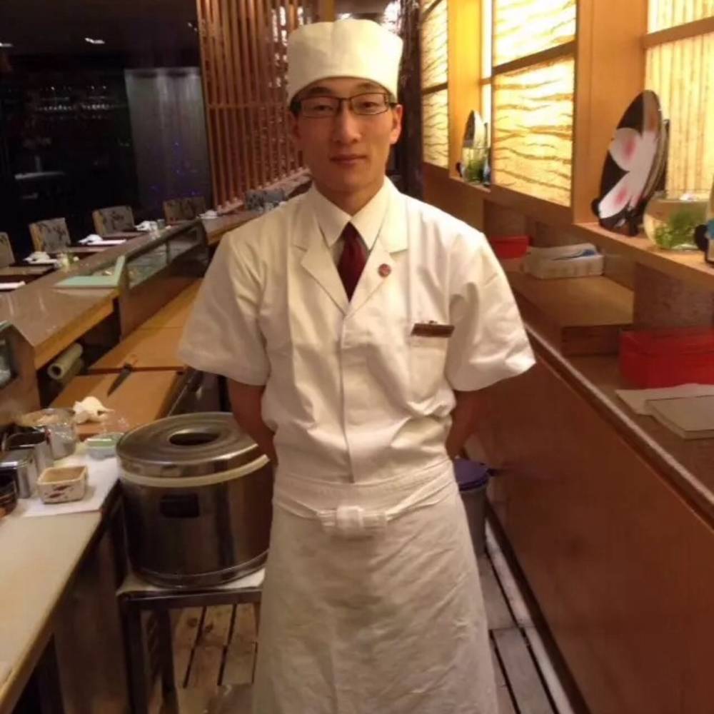 陌若涩心的照片