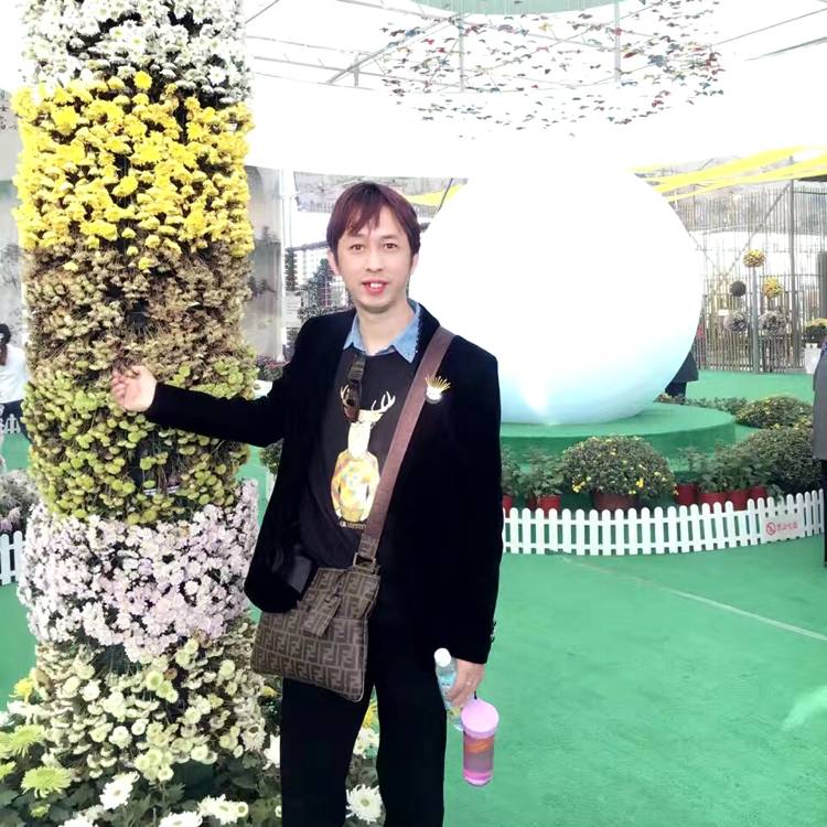 毛耳兔的照片
