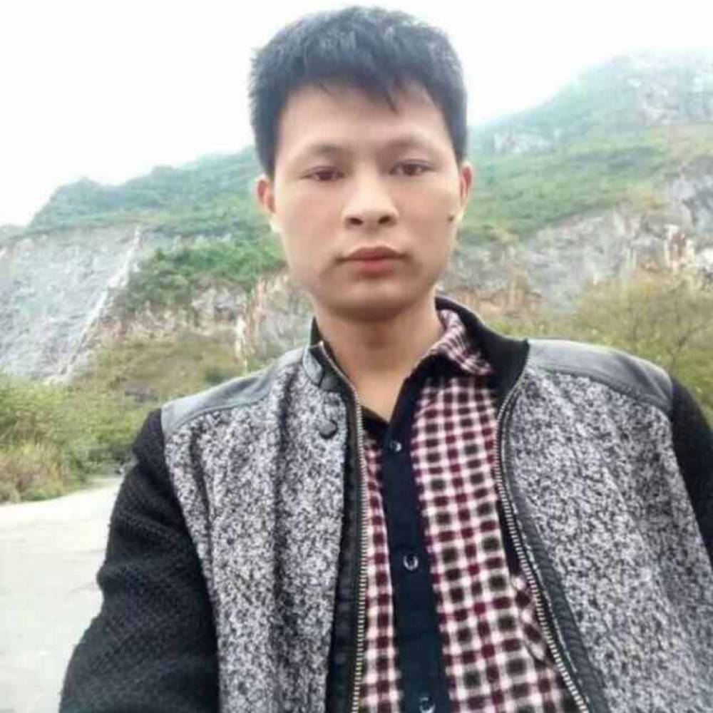 发嗲唇膏的照片