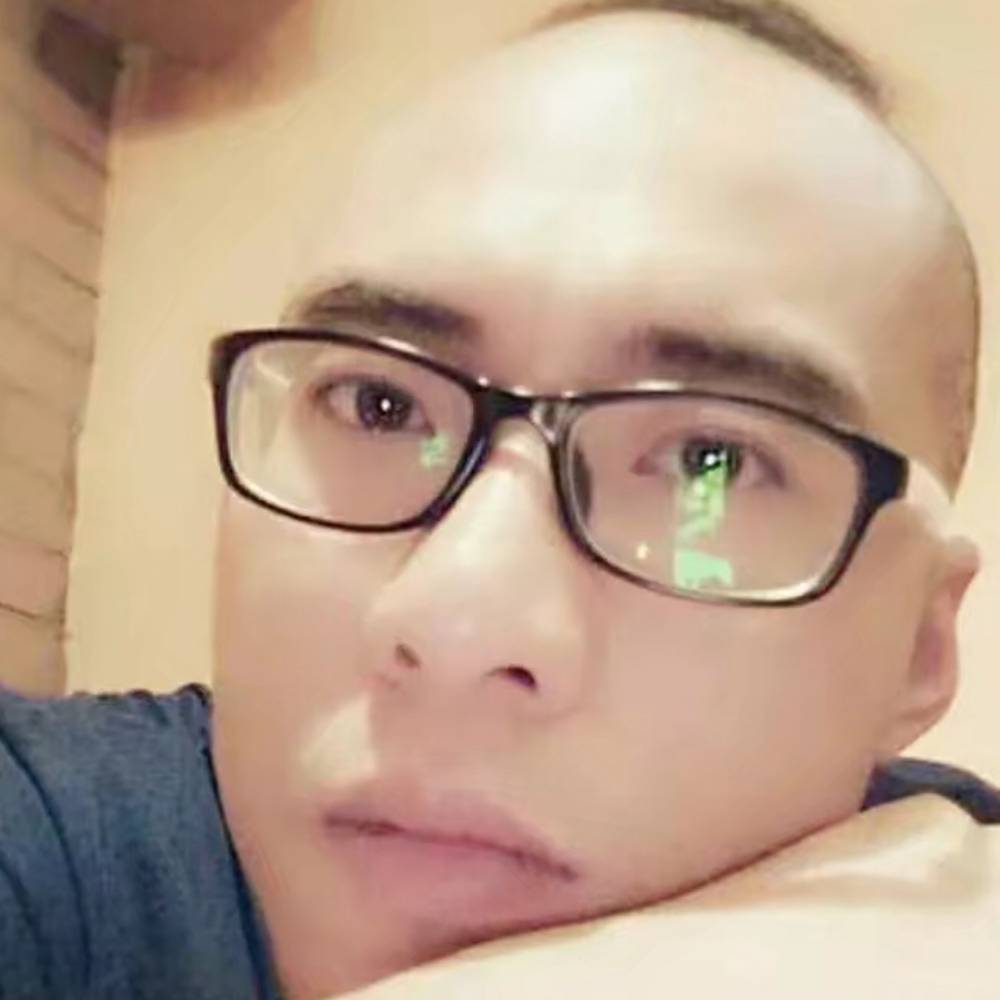 （辉）的照片