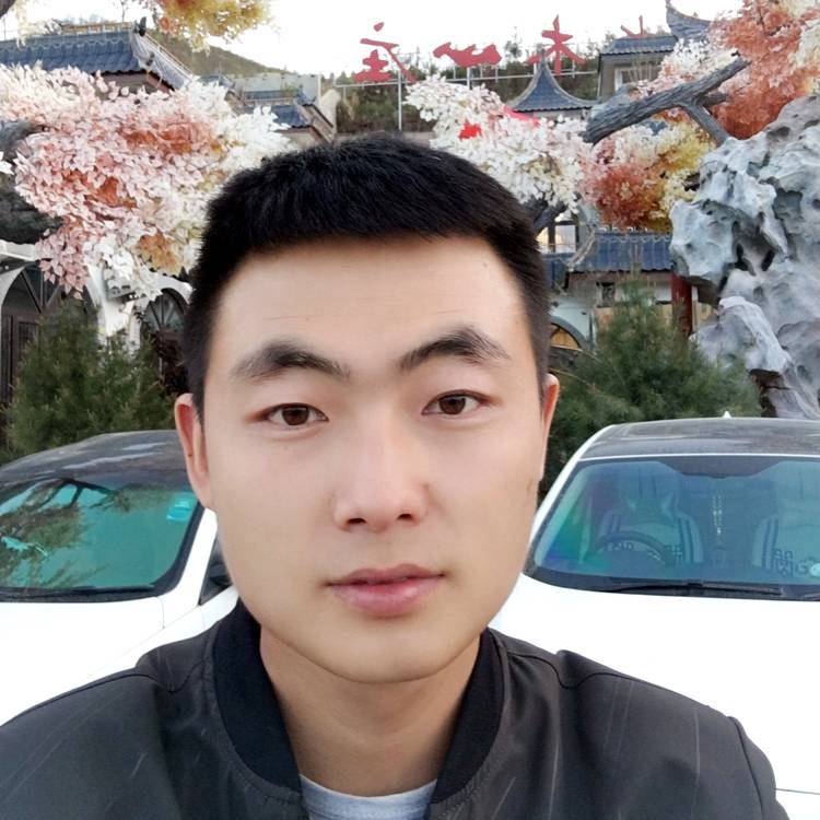 鹏少拥你的照片