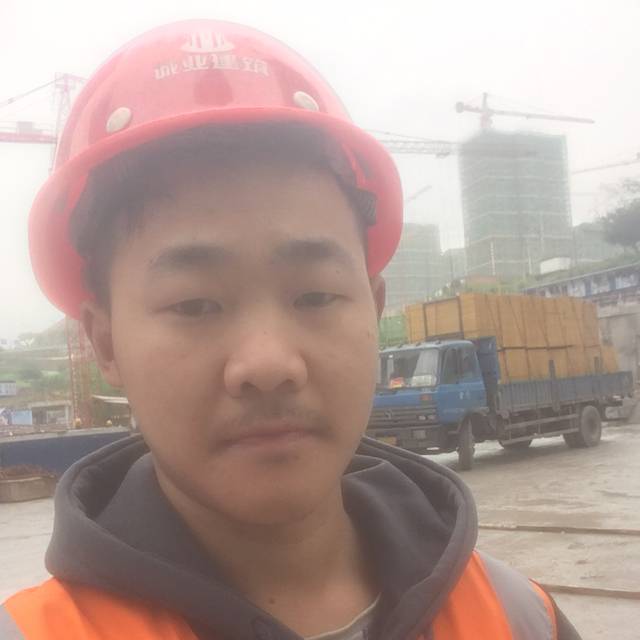 拉长石头的照片