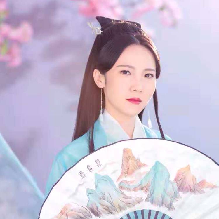 依易一的照片