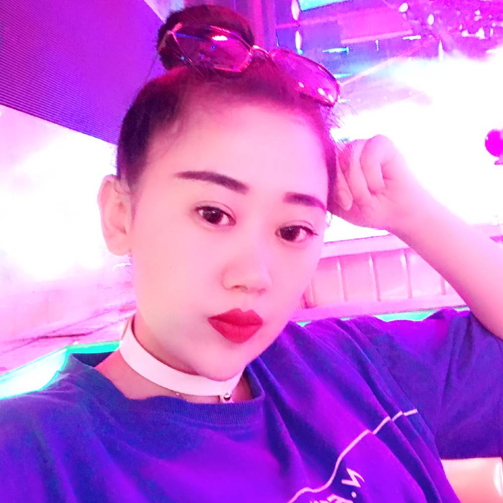 艾儿米的照片