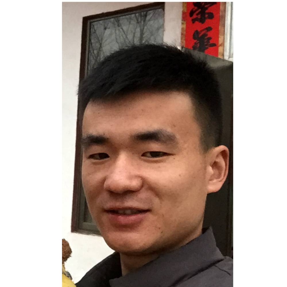侦侦的照片