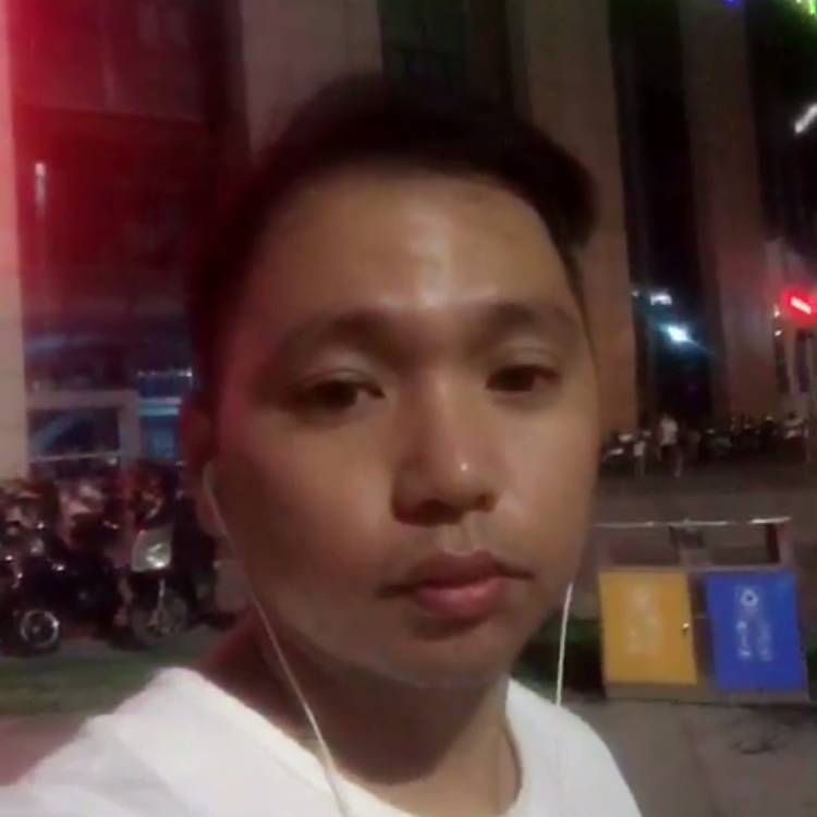 延泓的照片