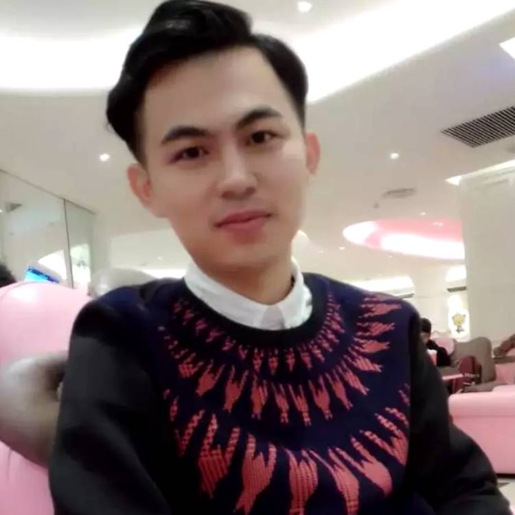 陈勇达的照片