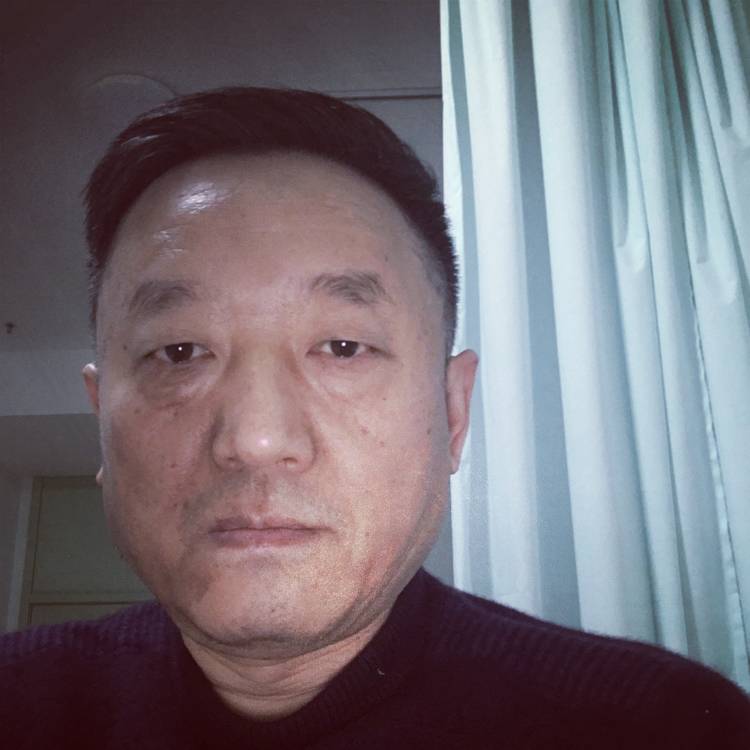 羞涩台灯的照片