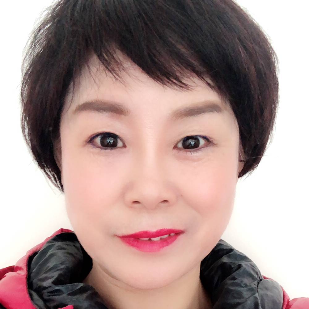 王媚的照片