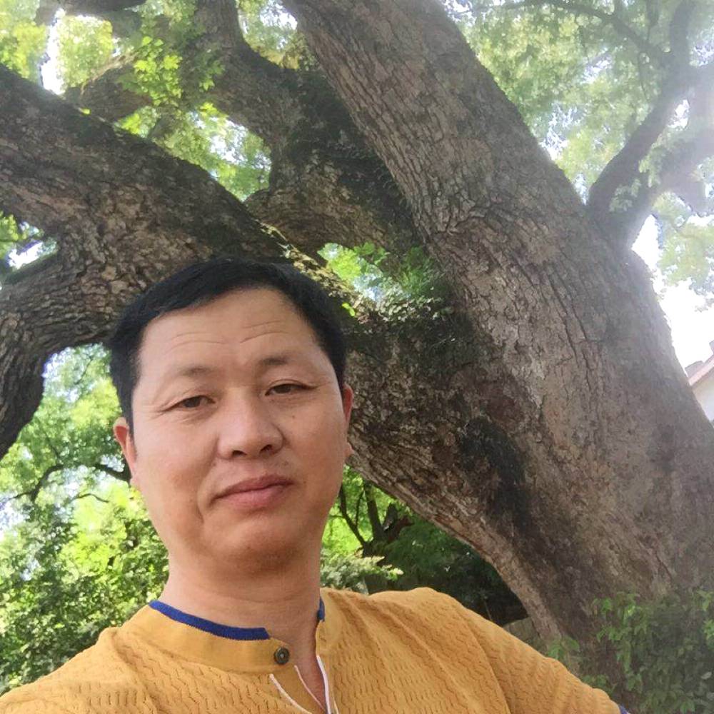章胡的照片