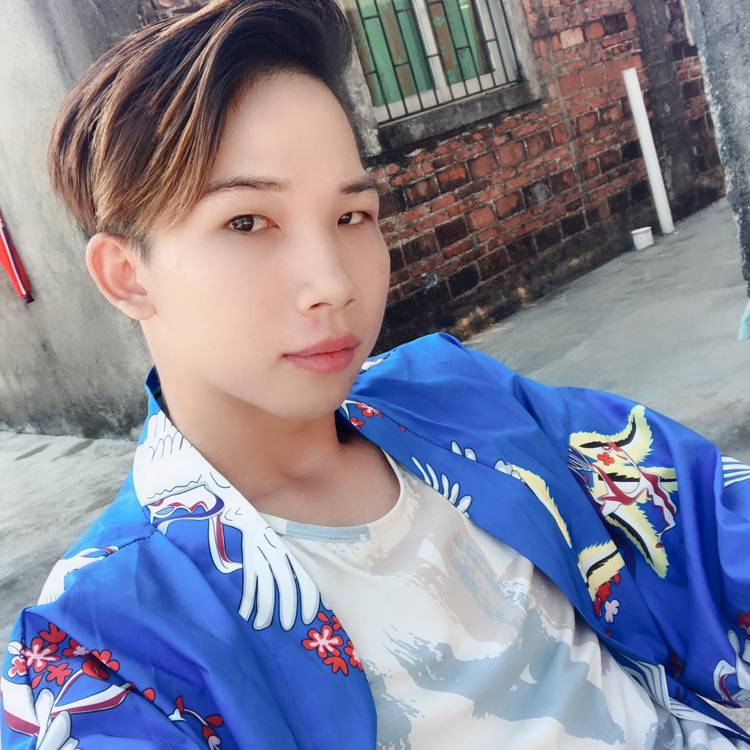 Su、颜的照片