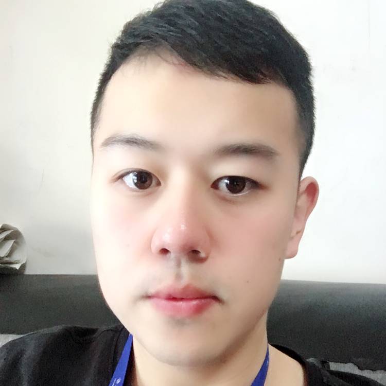 修斯的照片