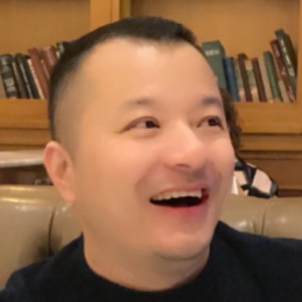 勤恳香水的照片
