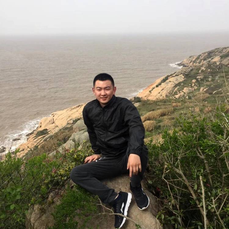 黄森亮的照片