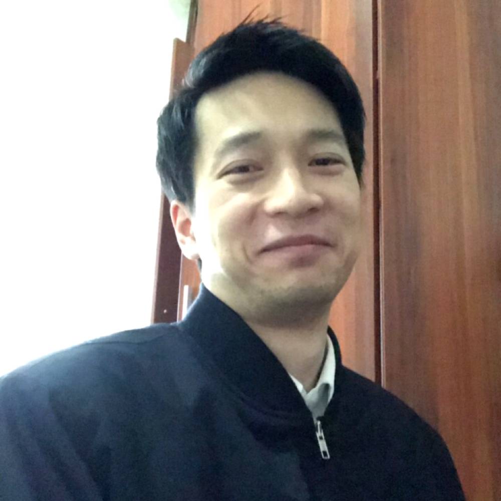 等哩个等的照片