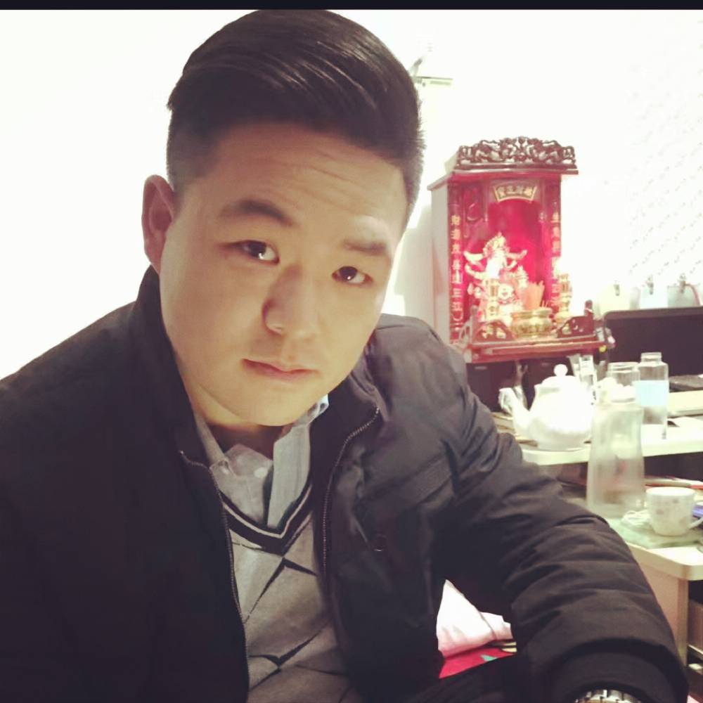 晨曦的照片