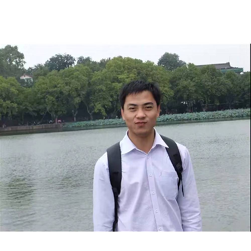 皮皮12的照片