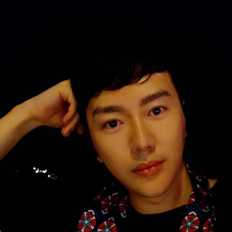 俊秀乌冬面的照片