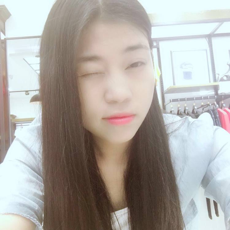 顺利酒窝的照片