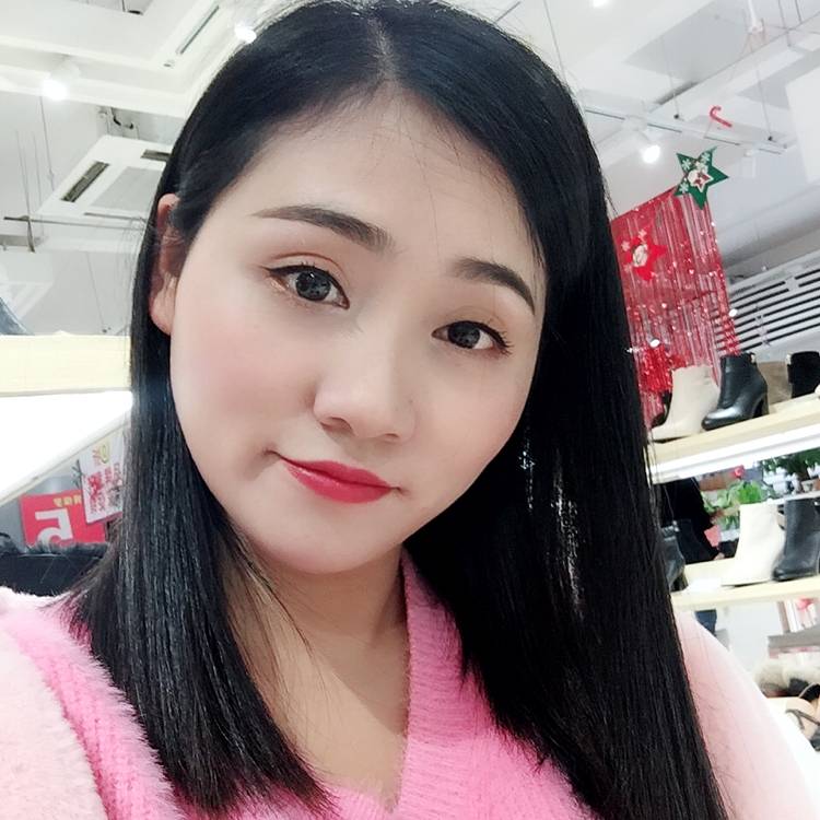 唠叨美女的照片
