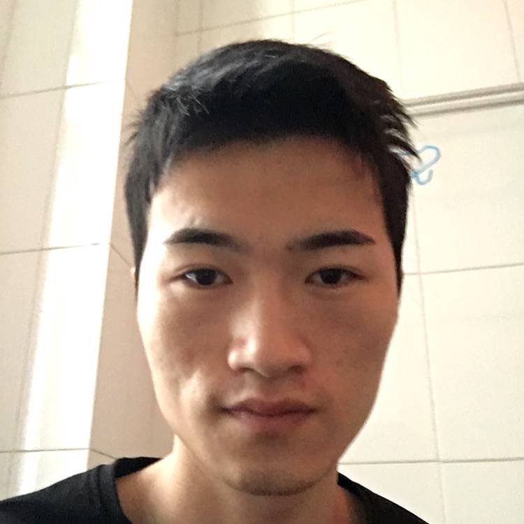 90后小马先生的照片