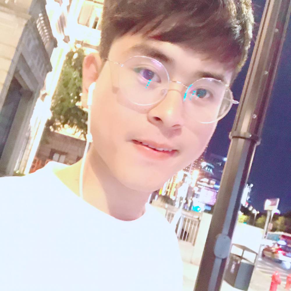 愢丶的照片