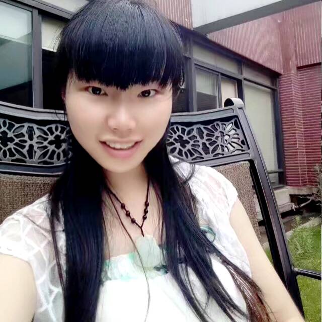 赠人玫瑰素心如玉的照片