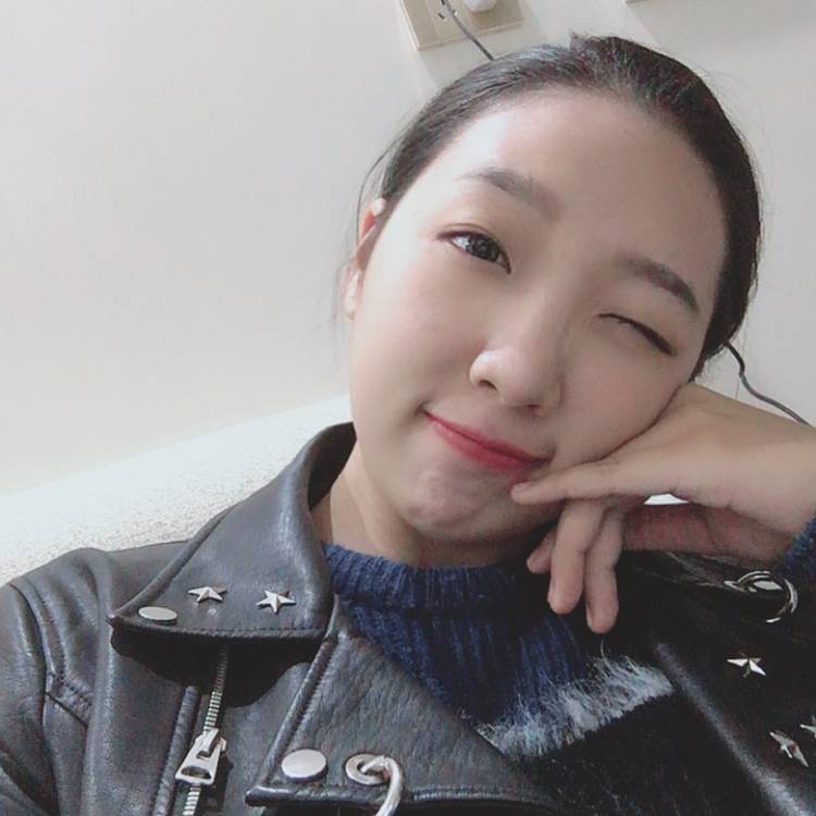嫮目宜笑的照片