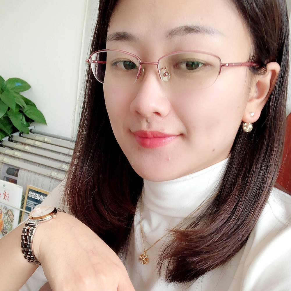 恬静发卡的照片