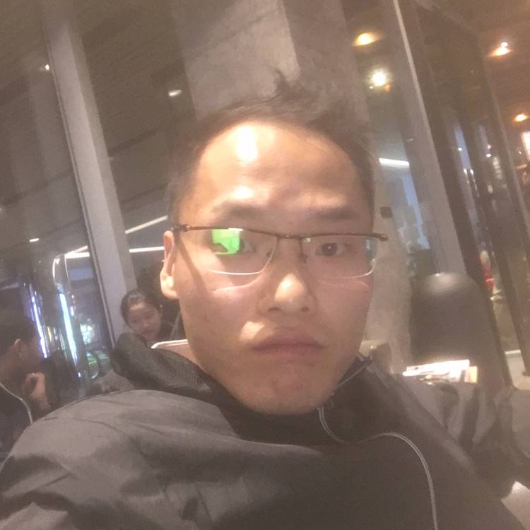 泉水淼淼的照片