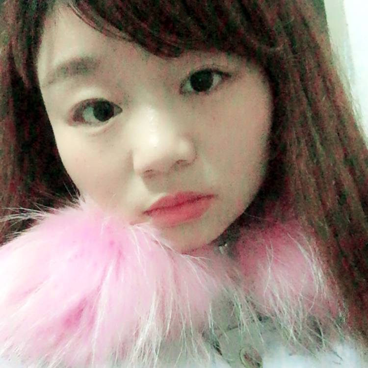 斑驳小笼包的照片