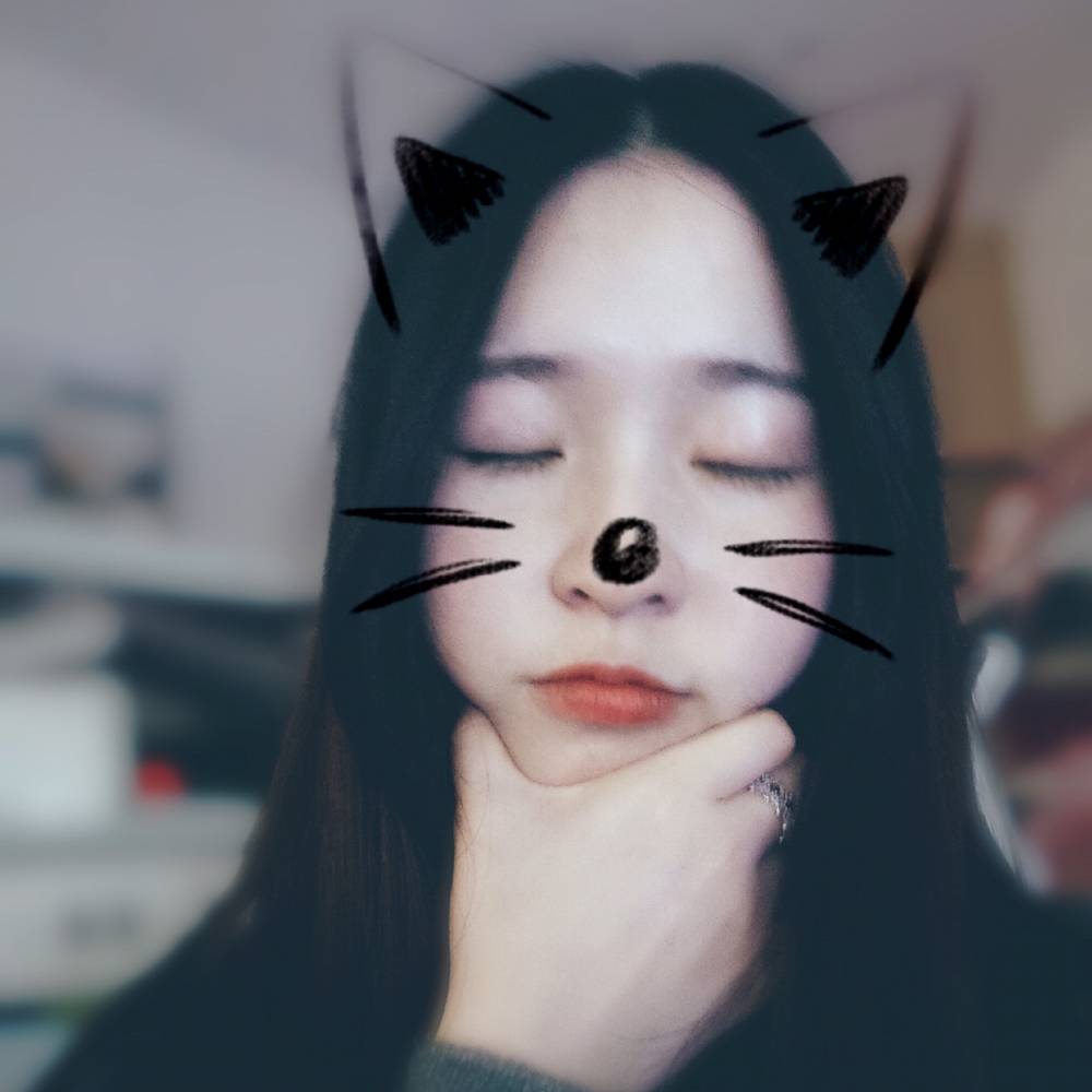 卓哩哩的照片